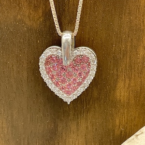 Collar con colgante de corazón doble de plata esterlina