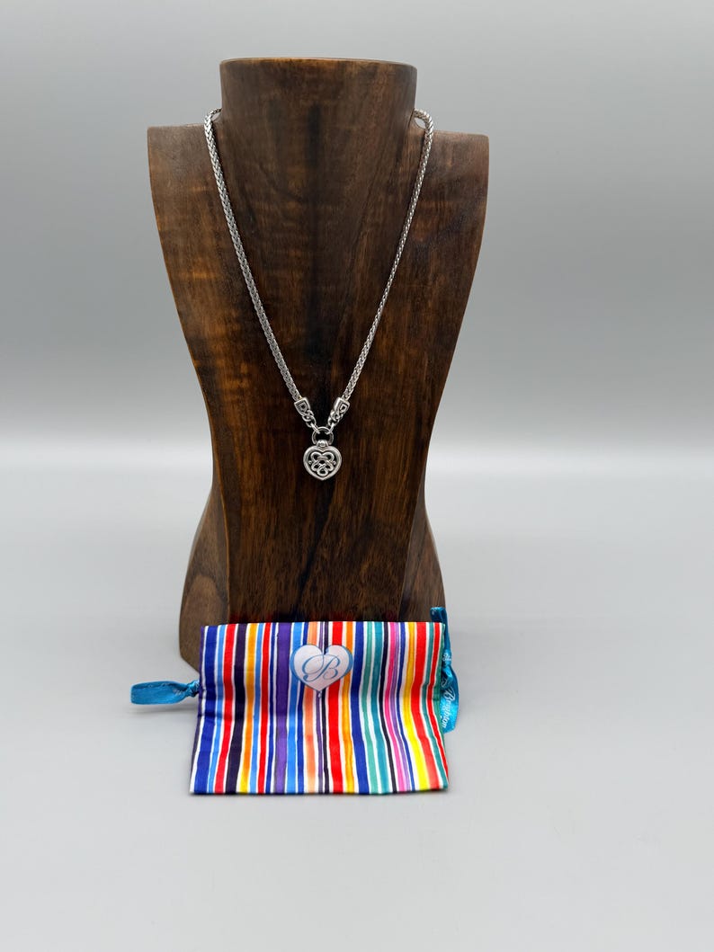 Collar celta Brighton Gwenevere imagen 2