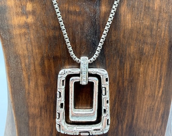 PENSIONERAD - Brighton Nexus Vändbart Rektangulärt Hänge med Swarovski-kristaller Halsband