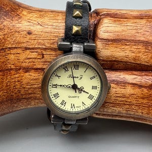 Vintage Genuine Leather  Slim Classic Watch