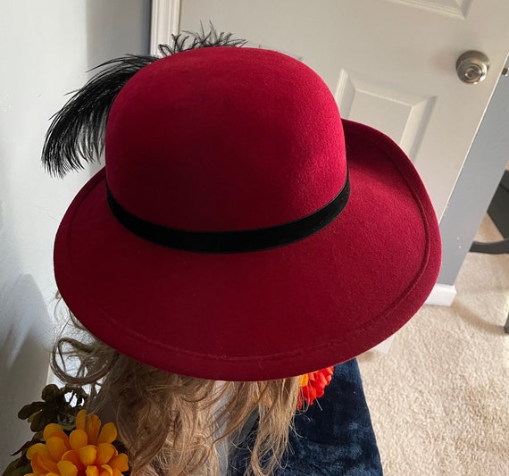 Vintage Betmar Red Renaissance wool hat with blac… - image 5