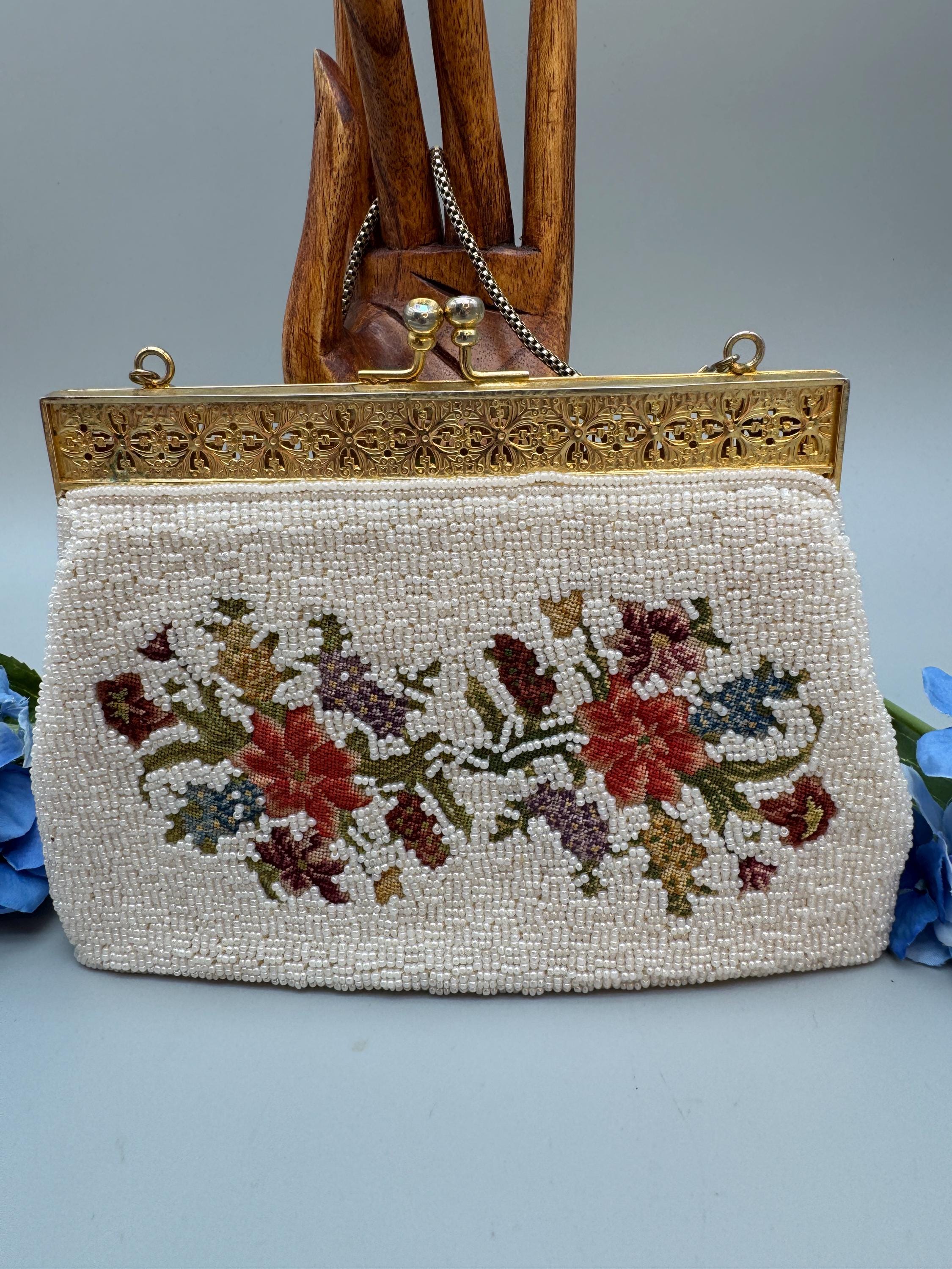 美品！Petit Point 刺繍バッグ Vintage Pettipoint and Seed Beaded Floral Evening Bag, Circa 1960s