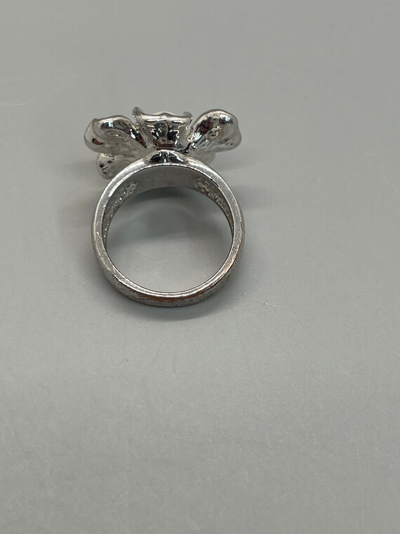 Silver tone daisy ring with center pearl size 9 - image 5