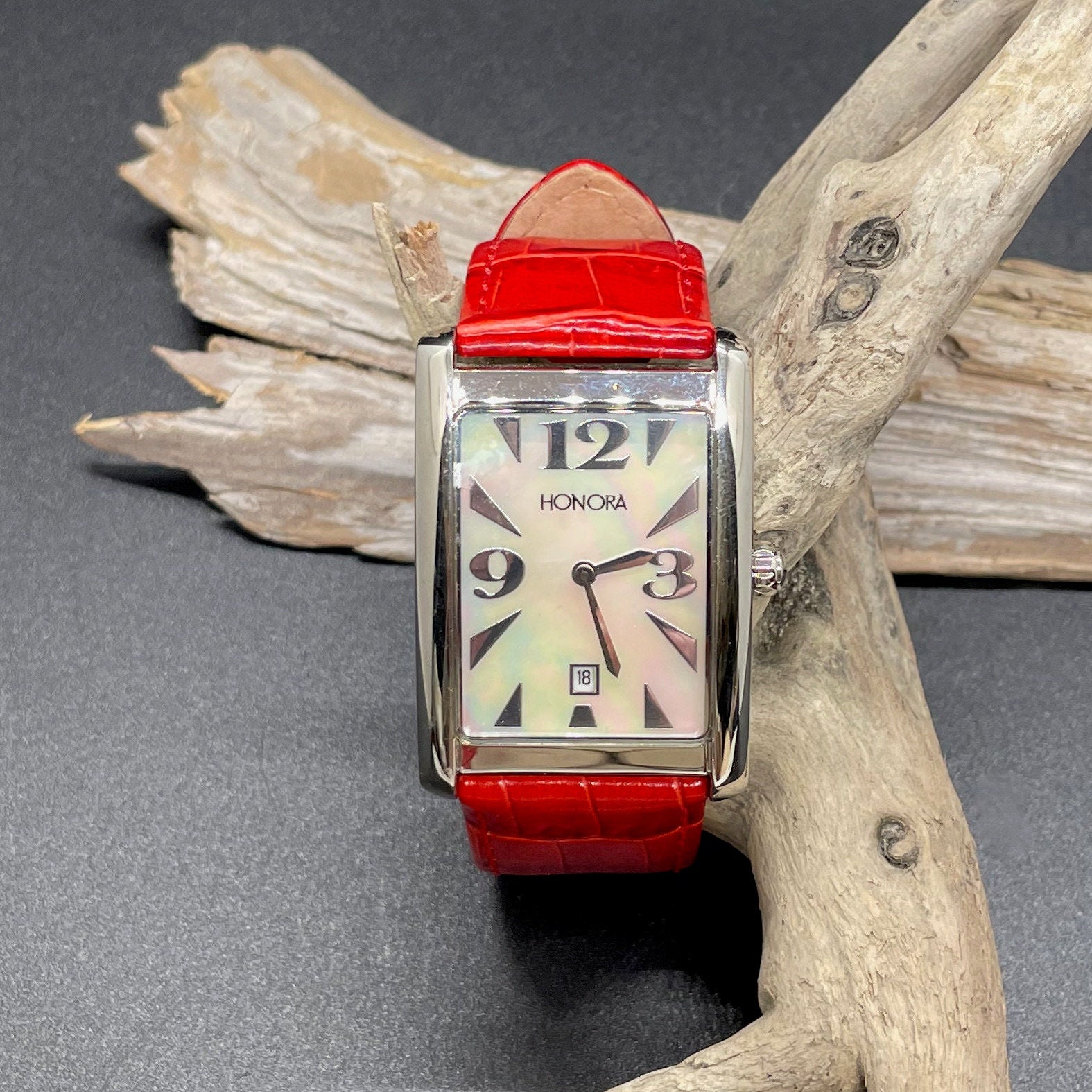 Honora watches shop