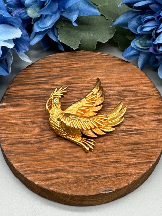 Vintage Corel Peace Dove with Olive Branch in Gold