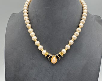Vintage Elegant Faux Pearl Beaded Collar Necklace Vintage Faux Pearl and Silver Beaded Collar Necklace - Etsy main image 4