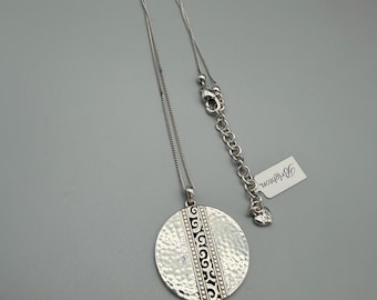 TNM - Collar con disco Mingle de Brighton