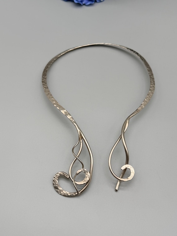 Salla Silver Hammered Artisan Statement Necklace - image 8