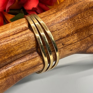 &quot;Vintage Sergio Gleito &quot;&quot;Gub&quot;&quot; Wellen-Manschettenarmband aus Messing.&quot;