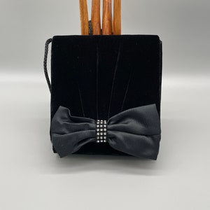 Vintage Black velvet purse with satin bow