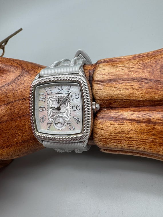 Judith ripka Silver/gold mother of pearl face Judith Ripka Mother-Of-Pearl Gold-Tone White Saffiano  main image 2
