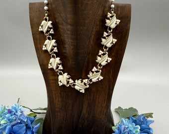 RARE - Coro White Enamel Leaf Necklace - Etsy