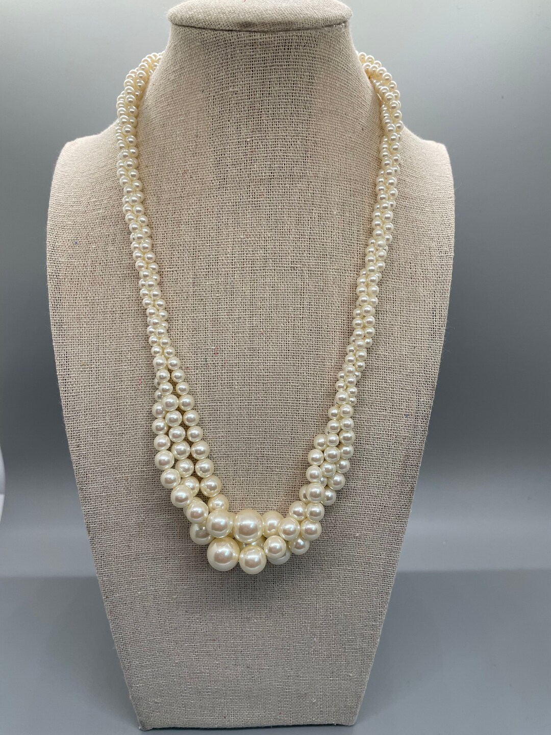 Twisted 3 Strand Faux Pearls 18