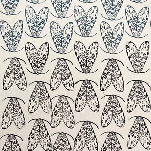 Gigantische luipaardmot, Hypercompe scribonia handgesneden stempel, wilde stempel, nachtvlinder print, nachtvlinders kunst, natuurschepsel