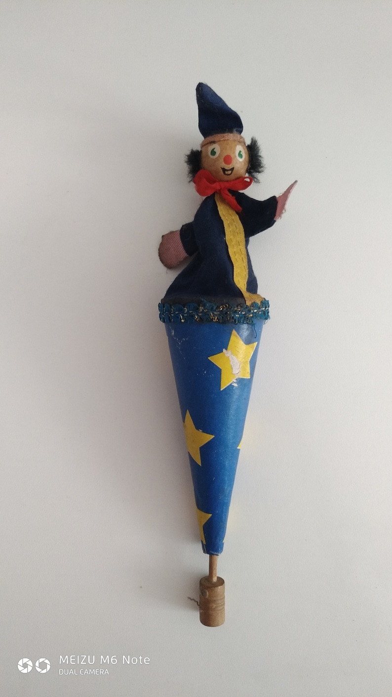 pop up clown toy