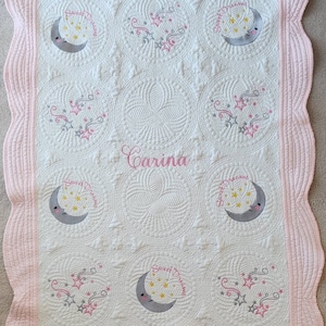 Edredón rosa personalizado para niña, regalo para baby shower, manta bordada de recuerdo para bebé, regalo personalizado para baby shower, decoración de estrellas y luna