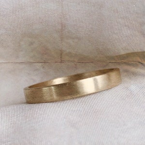 Bespoke wedding ring, Recycled gold wedding ring, Bespoke wedding ring appointment Booking image 4