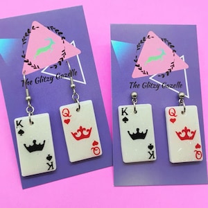 Pendientes de naipes - Brillo de polvo de diamante - Regalos para ella, Pendientes de noche de casino, Pendientes de póquer, Regalos para jugadores de cartas, Pendientes de Las Vegas