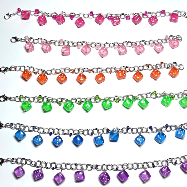 Mini Dice Charm Bracelet / Bunco Gifts / Gifts for Mom / Gifts for Her / Unique Gifts / Unique Jewelry / Fun Jewelry / 10036