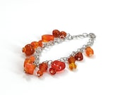 Orange Heart Bead Dangle Charm Bracelet / Orange Jewelry / Fun Jewelry / Unique Jewelry / Gifts for Her / Gifts for Mom / 10096