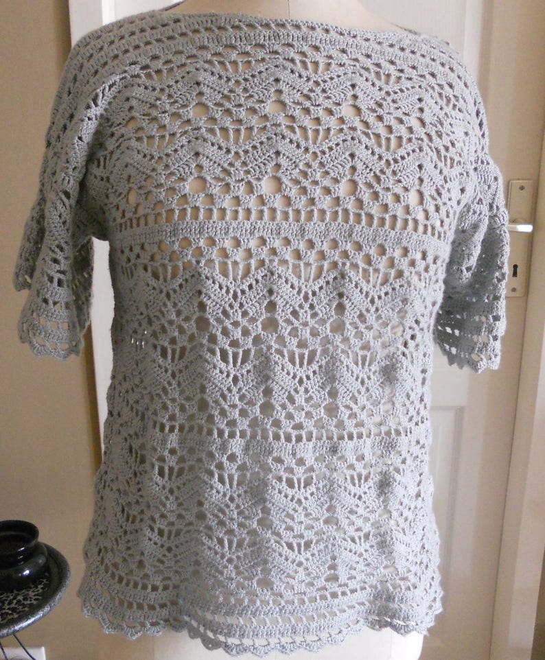 Gray tunic short sleeve color image 2