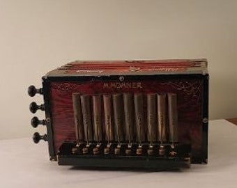 M. Hohner Accordion, 1915 Highest Awarded San Francisco, 10 button, Steel Reeds
