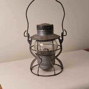 Dietz No. 999 N.Y.C.S. Kerosene Lantern, New York Central System Railroad, Home Decor, Railroad Lantern