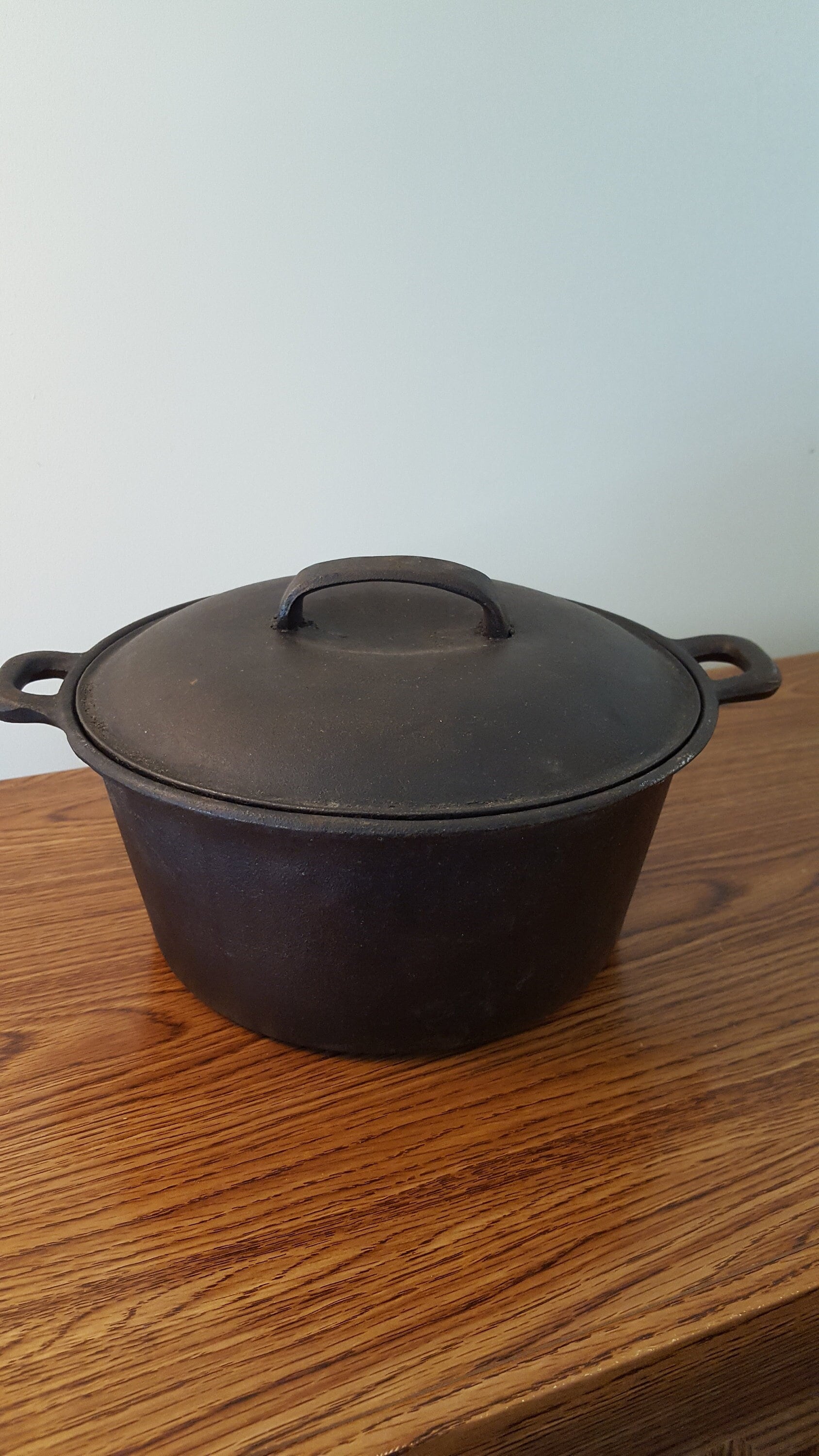 PreSeasoned 2 In 1 Cast Iron Pan 5 Quart Double Dutch Oven Set And Domed 10  Inch