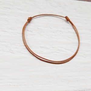 Bracelet cordon fin minimaliste unisexe, bracelet ficelle Camel/ l. Brown