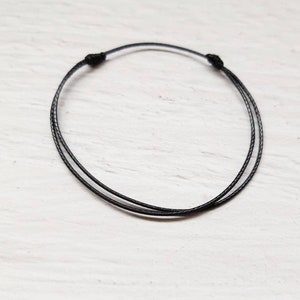Bracelet cordon fin minimaliste unisexe, bracelet ficelle Noir / black