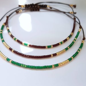 Spring bracelet for woman, minimalist green bracelet with thin cord