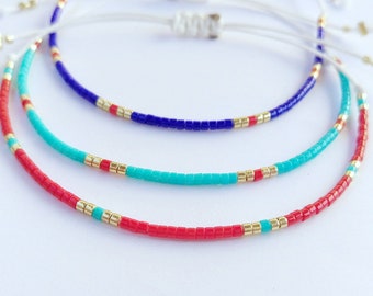 Woman adjustable bracelet with colored seeds beads