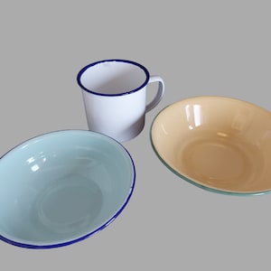 Retro Enamel Dishes Set of 4 - Blue and Ivory Bowls and White Mug Cup - Vintage Kitchen Accessories - Home Decor - Unique Gift Ideal