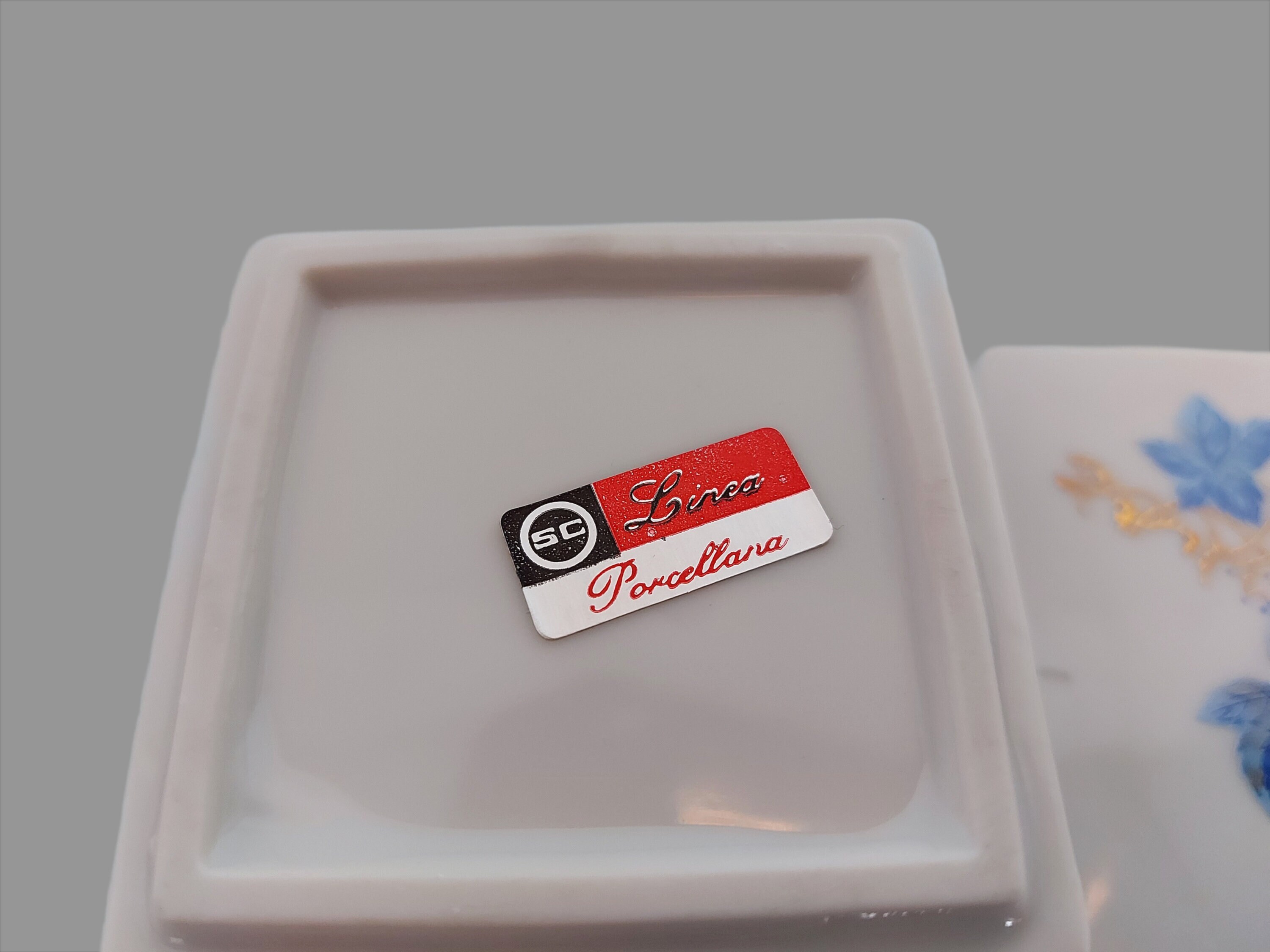 ヴィンテージ イタリア製 陶器製 小物入れ：青い花柄のジュエリーの