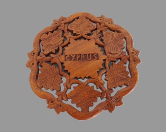 Vintage Hand-Carved Wooden Trivet with Intricate Leaf Design – Mid-Century Retro Kitchen Decor – Collectible Cyprus Souvenir - Home Accents