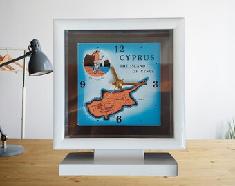 Vintage Cyprus Island Table Clock: Retro Japanese Design Collectible