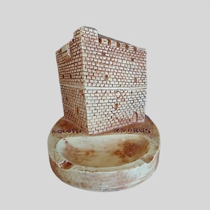 Kolossi Castle Ashtray: Vintage Cyprus Souvenir, Resin Home Decor