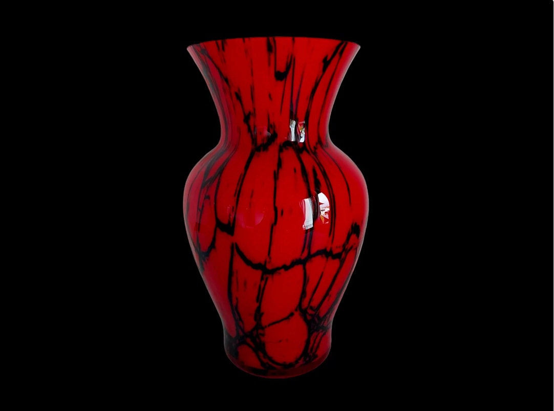 ヴィンテージカメオ溶岩ガラス花瓶：赤と黒の渦巻き模様、ミッド