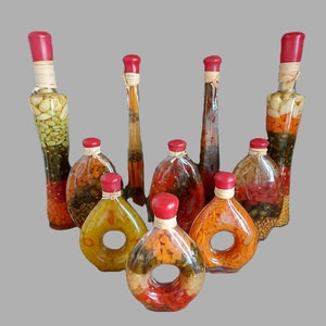 Handgefertigtes Gourmet konserviertes Gemüse - Einzigartige dekorative Öl- / Essigflaschen - Vintage Küchendekor - Perfekte Geschenkidee