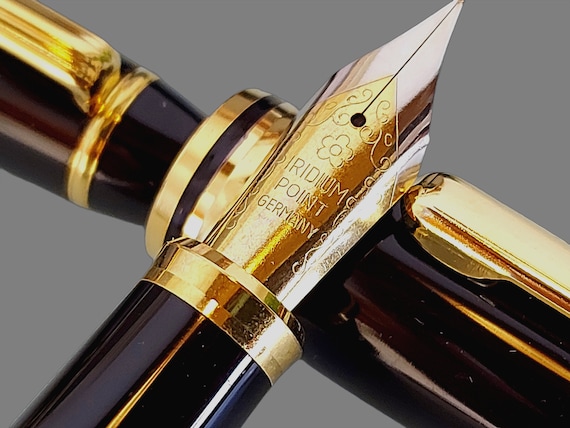 Stylo Plume Laqué Burgundy/bordeaux - Neuf, Jamais Encré - Sans Emballage