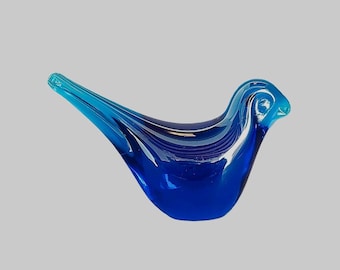 Elegant Cobalt Blue Glass Bird Figurine - Handcrafted Artwork - Home Decor Accent - Perfect Gift for Bird Lovers - 90s Nos Collectibles