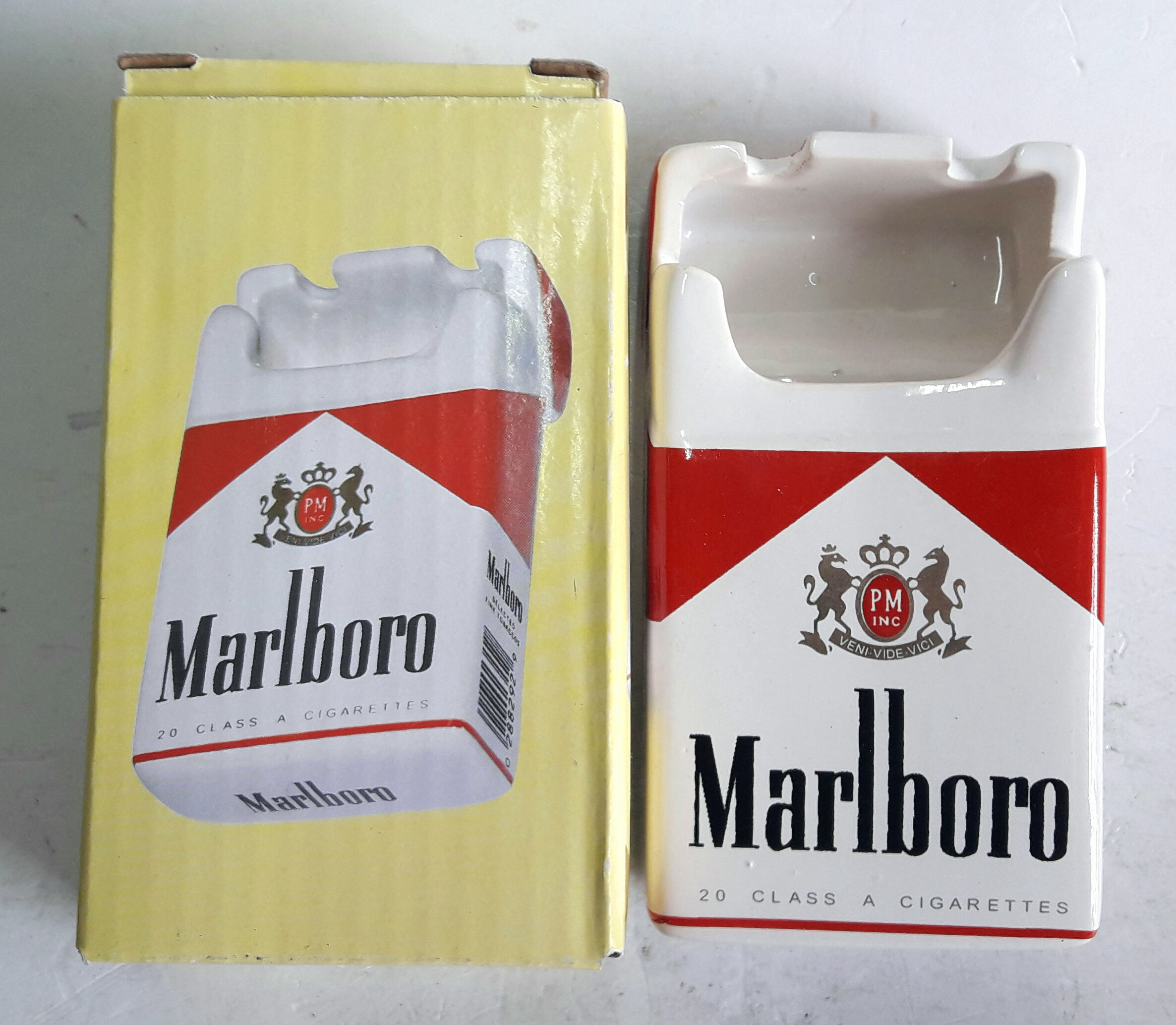 Vintage Funcy Unique Ceramic Ashtray Cigarettes Pack Shape Ashtray Re…