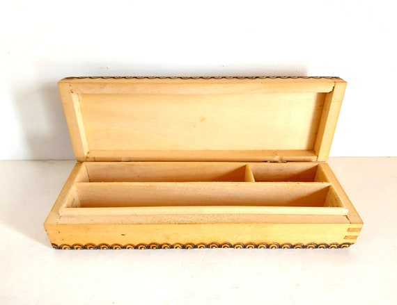 Vintage Wooden Trinket Jewelry Box Cigars Box Han… - image 5