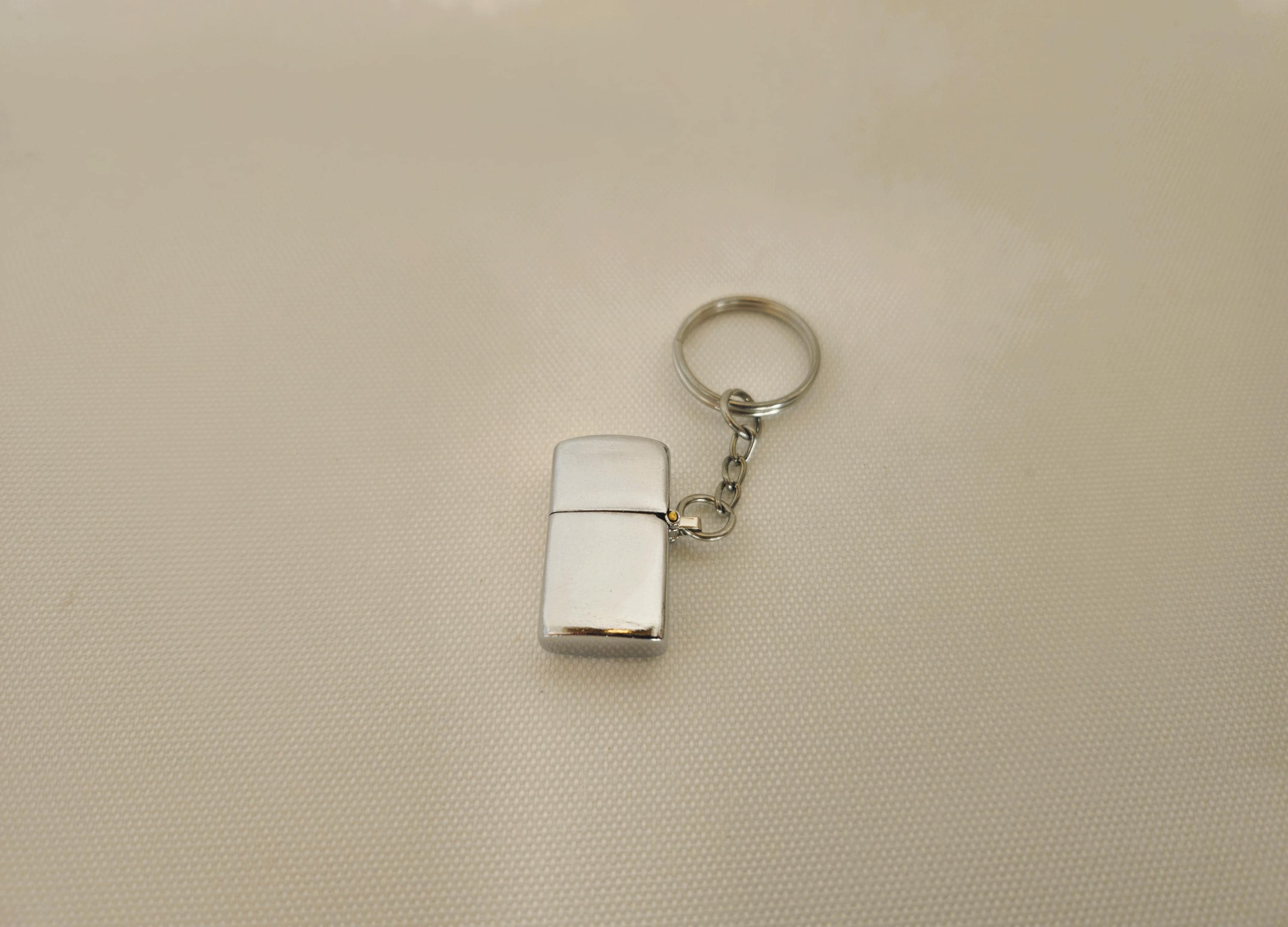 Vintage Mini Lighter Keychain - Collectible Retro Fluid Lighter