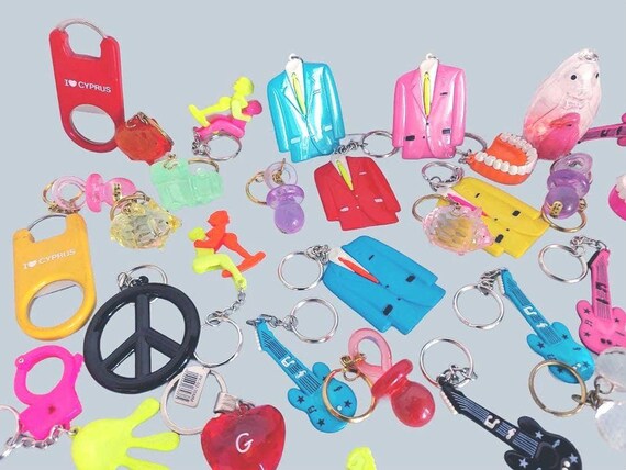 Retro Keychain Bundle: 80s-90s Nostalgic Keyring … - image 3