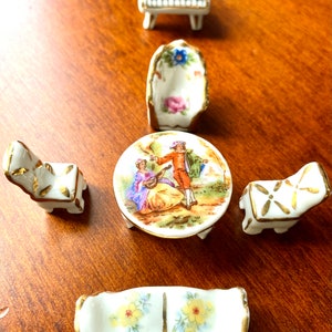 Charming Vintage Limoges Fragonard Miniature/Dolls Furniture set