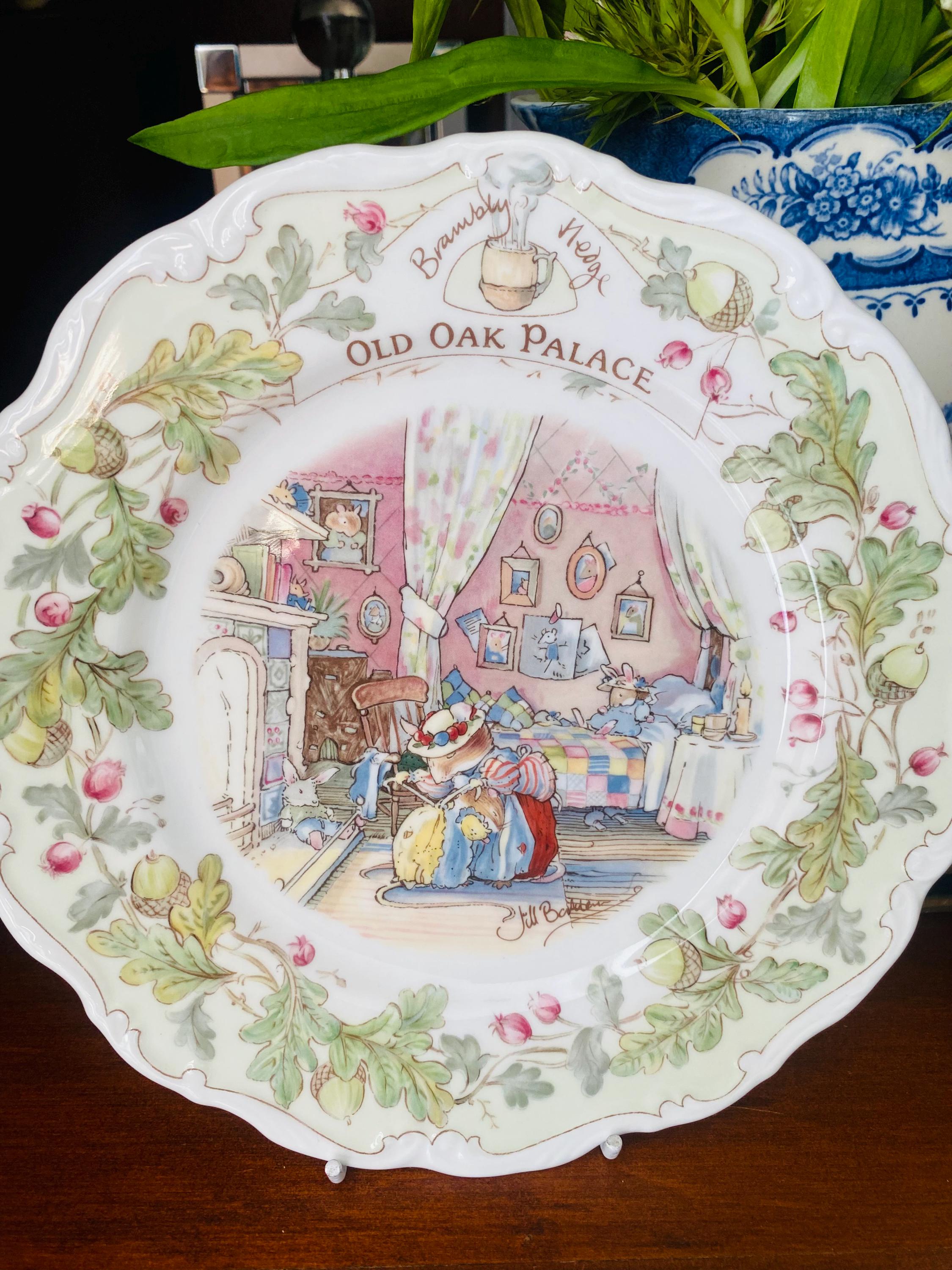 ロイヤルドルトンブランブリーヘッジOLD OAK PALACEプレート ロイヤルドルトン ブランブリーヘッジ オールドオーク パレス プレート