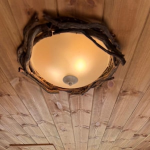 Lámpara de techo de madera, aplique de madera, iluminación con raíces de árboles, lámpara rústica, iluminación de cabaña, decoración de cabaña, lámpara de madera, casa de campo, lago, cabaña, montaña, rústico