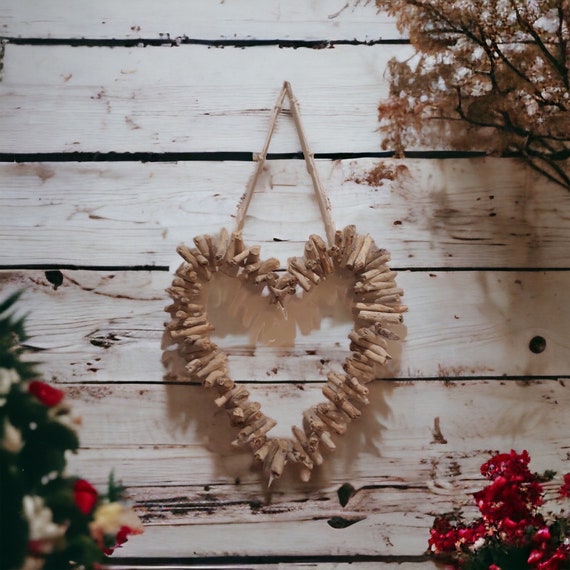 Couple en bois et cœur, déco bois romantique, couple amoureux, cadeau mariage, fiançailles, St Valentin, fêtes de noël, amour, amitié - France