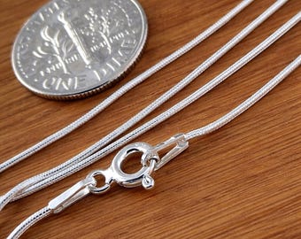 スターリングシルバー製スネークチェーン0.8mmネックレス（スプリング 